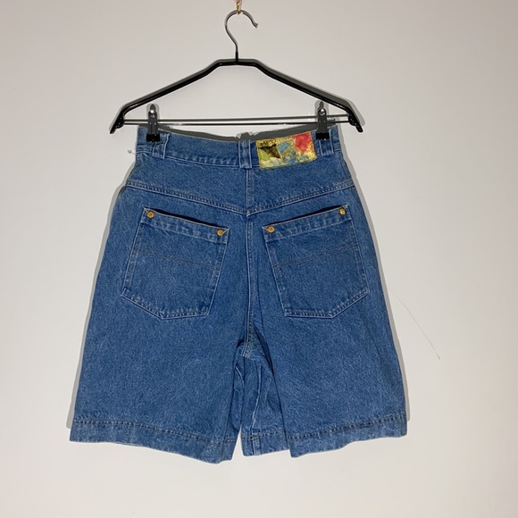 Fun Vintage High Waisted Denim Shorts with Gold Embroidered Details - Picture 3 of 9